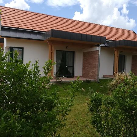 Apartmán Edina Vendeghaz-Gyenesdiás Exteriér fotografie